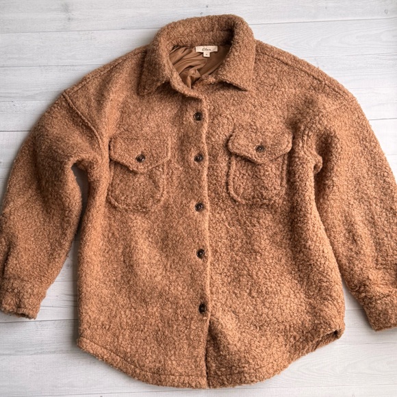 Elan Jackets & Blazers - NWOT Elan Tan Sherpa Shacket Size S